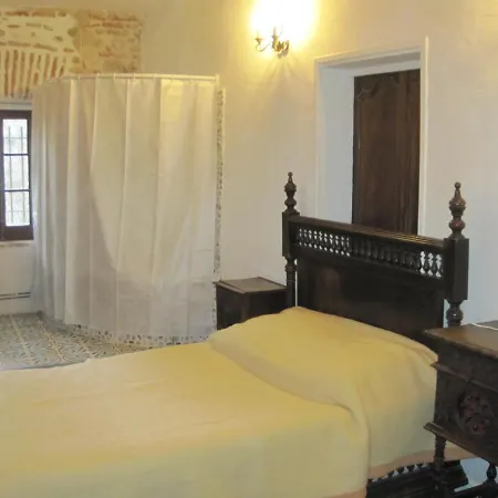 Mas Miraflors 펜션 *